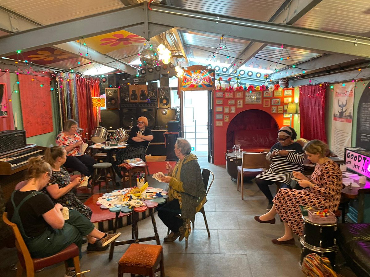 BrumYODO's tweet photo. Thanks to everyone involved in making Craft and Care @RocknRollBrew last night such a lovely get-together. For the last few A Matter of Life and Death Festival check out: https://t.co/i6RluWQYHV @DyingMatters @brumshospice @mcarthursuzanne #lifedeathbrum https://t.co/agM2er5BTX