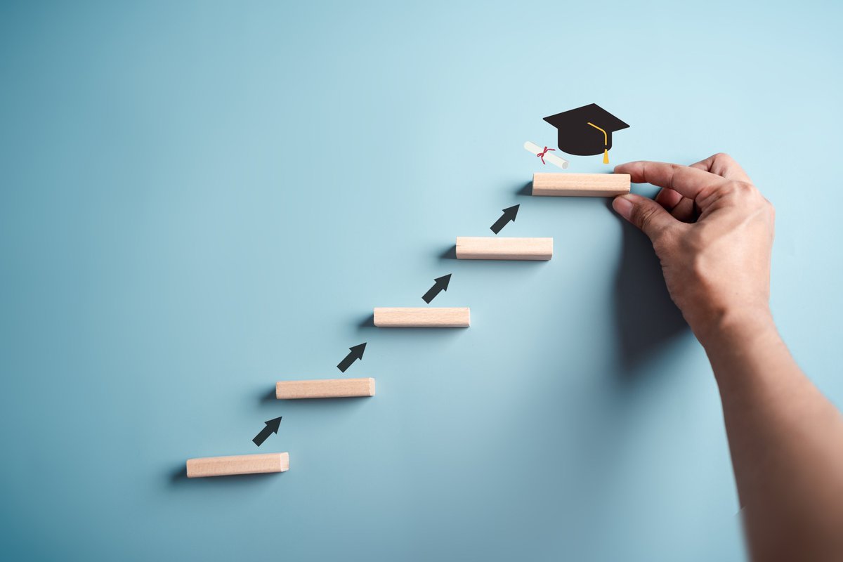 UniTasterDays's tweet image. 🎓Can universities really make a difference when it comes to raising attainment in schools?

Join the discussion with Ant, Head of @Higher_Horizons in our new blog, as he shares his expert insight and wider thoughts on the #UniConnect programme #UTDIAG👇unitasterdays.com/university-tip…