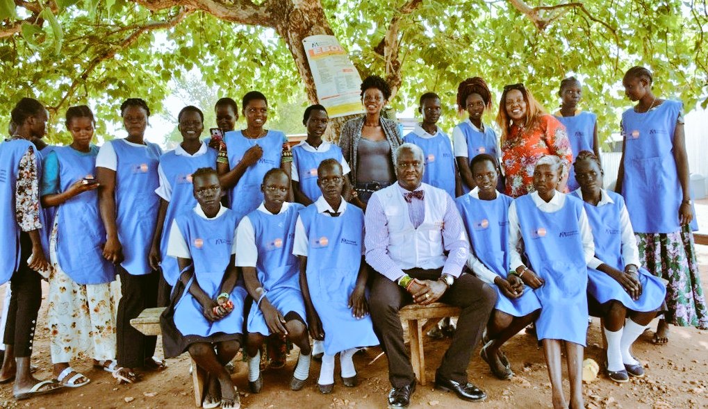 @UNFPASouthSudan recommit to an accelerated pace to end preventable maternal & newborn deaths & morbidity

#Midwives are a foundational plank in these efforts. We thank @CanSouthSudan 4 investing to increase the numbers & capacity development of Midwives

#SDG3
#Musharaka4Tanmiya