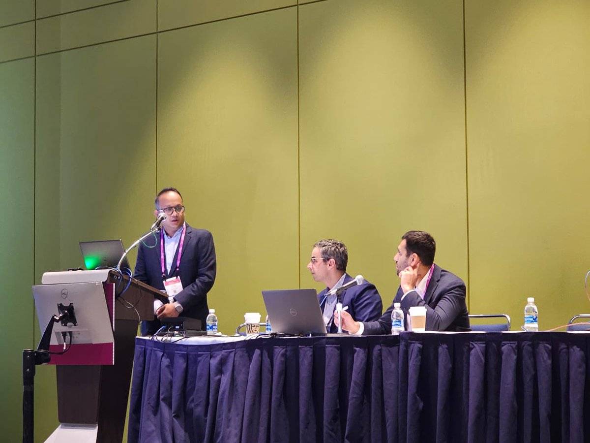 nik_zenith's tweet photo. amazing week at #DDW2023 .....wonderful experience meeting stalwarts ....presenting our paper at the ASGE-EUS session.....networking sessions with #WEO ....dinner with friends..... https://t.co/fno9NHgViu
