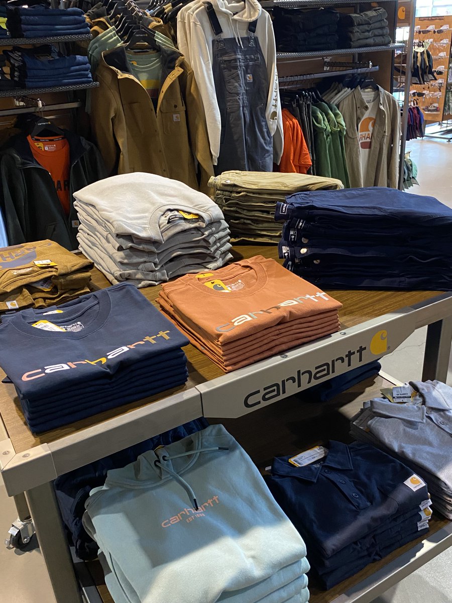 actuelvet's tweet photo. Vous cherchez une tenue résistante pour vos travaux les plus difficiles ou pour vos loisirs ? Découvrez les dernières nouveautés Carhartt. Disponibles dès maintenant dans les magasins Actuel Vet ! Soyez prêt à relever tous les défis avec Carhartt. 
#carhartt #vetementdetravail https://t.co/GawTdn4ZUq