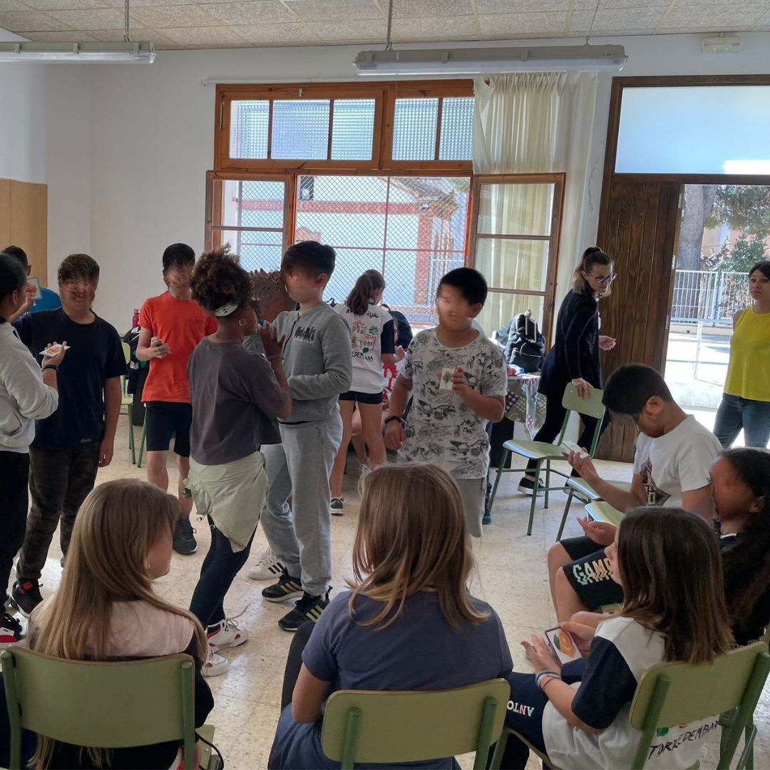 #Capicua i el Pla Educatiu d’Entorn de Torredembarra fomenten la integració a través del joc.
"Dinàmiques de comunicació i relació" és una activitat que permet als infants conèixer-se d'una forma lúdica i saber què fan els alumnes del centre obert.
peetorredembarra.cat/fomentant-la-i…