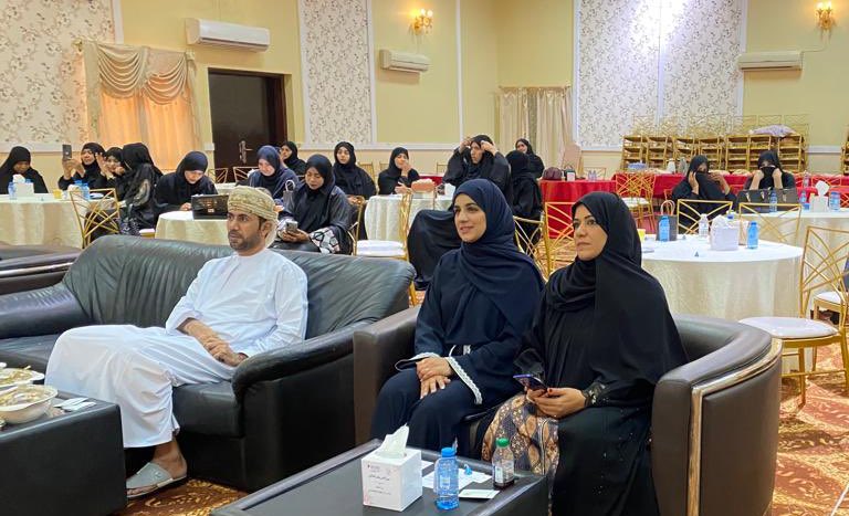 sharqiyahealth's tweet photo. تحت رعاية المدير العام 
سعود النظيري
نظم #مركز_فلج_المشايخ_الصحي
#ملتقى_التمريض_العالمي_٢٠٢٣  مناسبة #يوم_التمريض_العالمي 
تحت شعار
 #ممرضاتنا_مستقبلنا
#our_nurses_our_future https://t.co/QpEevWnUI4