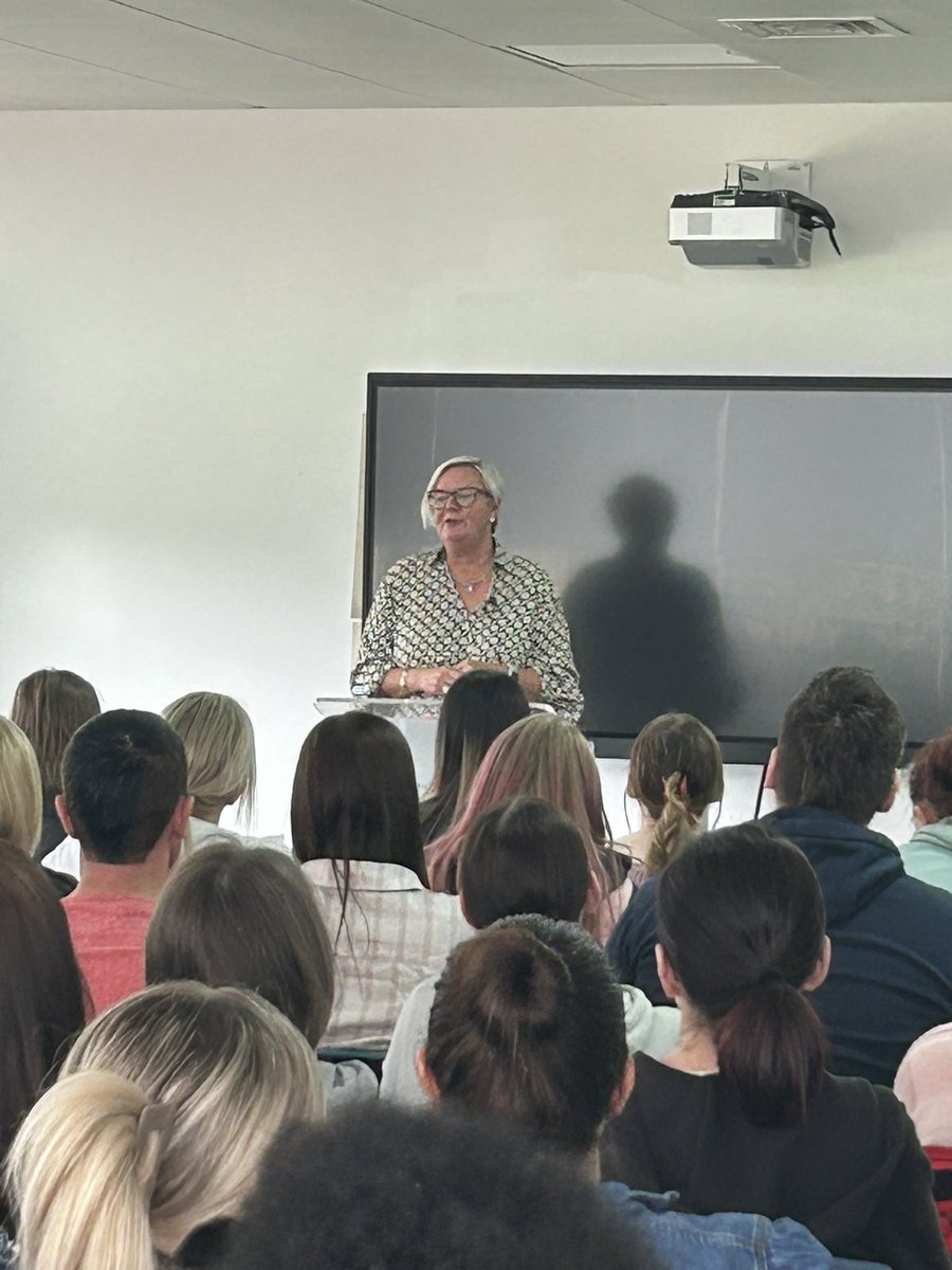 Next up <a href="/bbruce71/">beverley bruce</a> from <a href="/CHScotland/">Children's Hearings Scotland</a> learning academy who recognises children’s panel members are “Making decisions that change the lives of our young people” and so educates others to “Listen to the voice of the young person” in their decision making. 
<a href="/WestLoCollege/">West Lothian College</a>