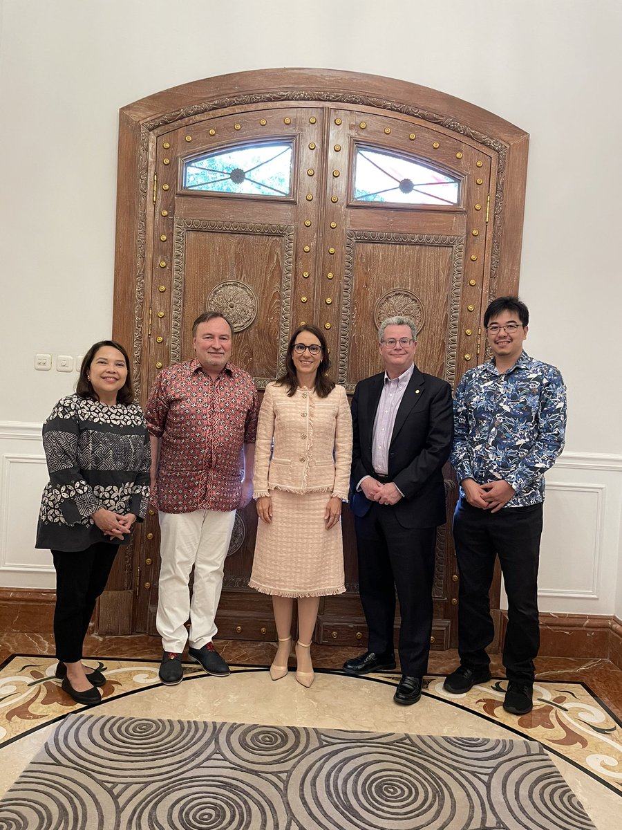 Honoured to meet with Canada’s ambassador to Indonesia, <a href="/mcgillu/">McGill University</a> alumna Nadia Burger #Canada #Indonesia