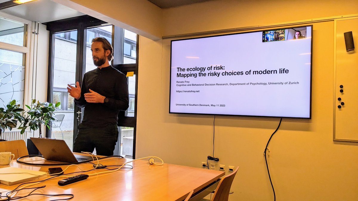 Strategic Organization Design group (@sod_unit) on Twitter photo How do people make risky choices in modern life? And how well do different measures of risky behavior converge? Such asked <a href="/renatofrey_sci/">Renato Frey @renatofrey@mstdn.science</a> in today's SOD seminar on "The ecology of risk: Mapping the risky choices prevalent in modern life". Thanks a lot for the eye-opener!👌 How do people make risky choices in modern life? And how well do different measures of risky behavior converge? Such asked <a href="/renatofrey_sci/">Renato Frey @renatofrey@mstdn.science</a> in today's SOD seminar on "The ecology of risk: Mapping the risky choices prevalent in modern life". Thanks a lot for the eye-opener!👌