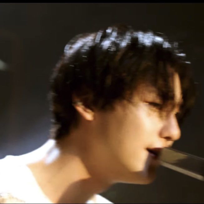 울부짖으면서 노래부를때 처연하고 아름다워야 남자다