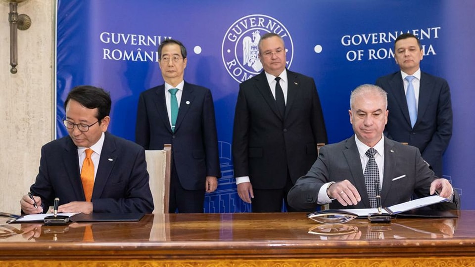 #PortulConstanța și #PortulBusan (Republica Coreea), Memorandum de înțelegere, semnat de către Joon-suk KANG, președintele Autorității Portului Busan și Florin Vizan, director general al CN Administrația Porturilor Maritime SA Constanța. 
portofconstantza.com/pn/ro/stire/5/…