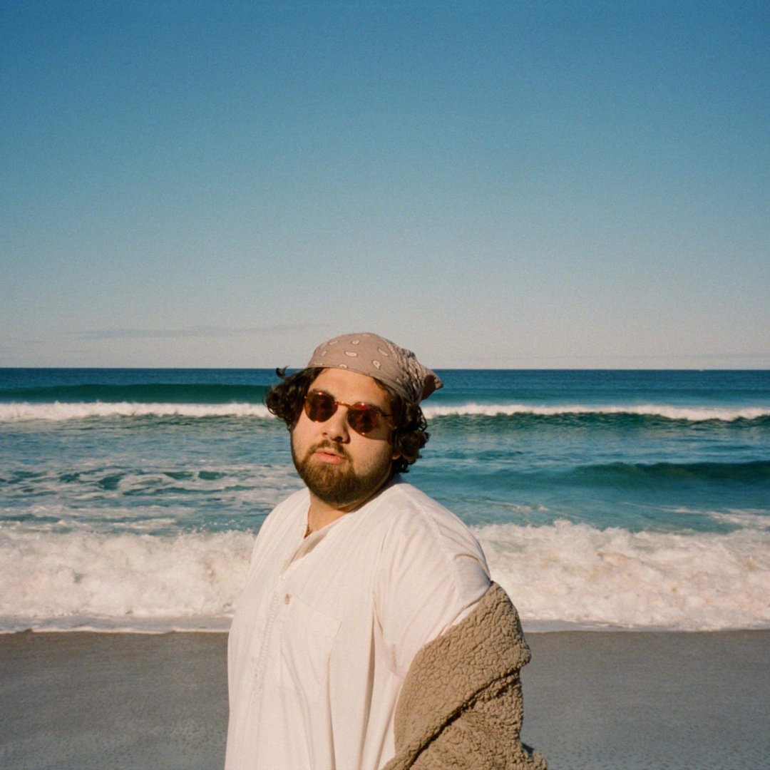 RedRoomPoetry's tweet photo. Catch Mohammad @_3awadi as part of a polyvocal show of force and difference at Sydney Writers' Festival

📅 4-5pm, Sunday 28 May
🎟️ $15 Concession / $25 Full

https://t.co/LFNB09SOaB

#AdmissionsAnthology #MentalHealth #SydneyWritersFestival https://t.co/ma7zdYh0eE