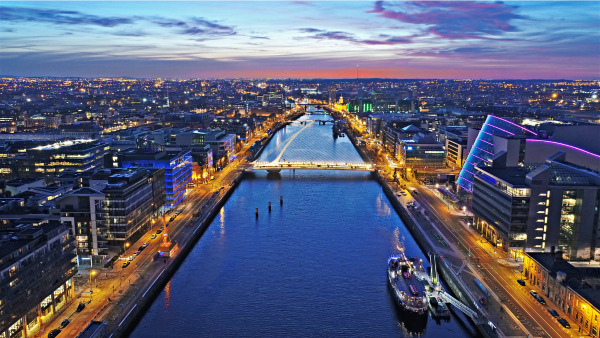 realbuzzcom's tweet photo. Attention all runners!
We’ve got our final places remaining to run the Irish Life Dublin Marathon for a cause close to your heart. Get your place FOR FREE, and show the world what you're made of 👉 https://t.co/zDkjxzdIkF

#runwithrealbuzz #dublinmarathon #runforacause #letsgo https://t.co/dxEU4M0xGp