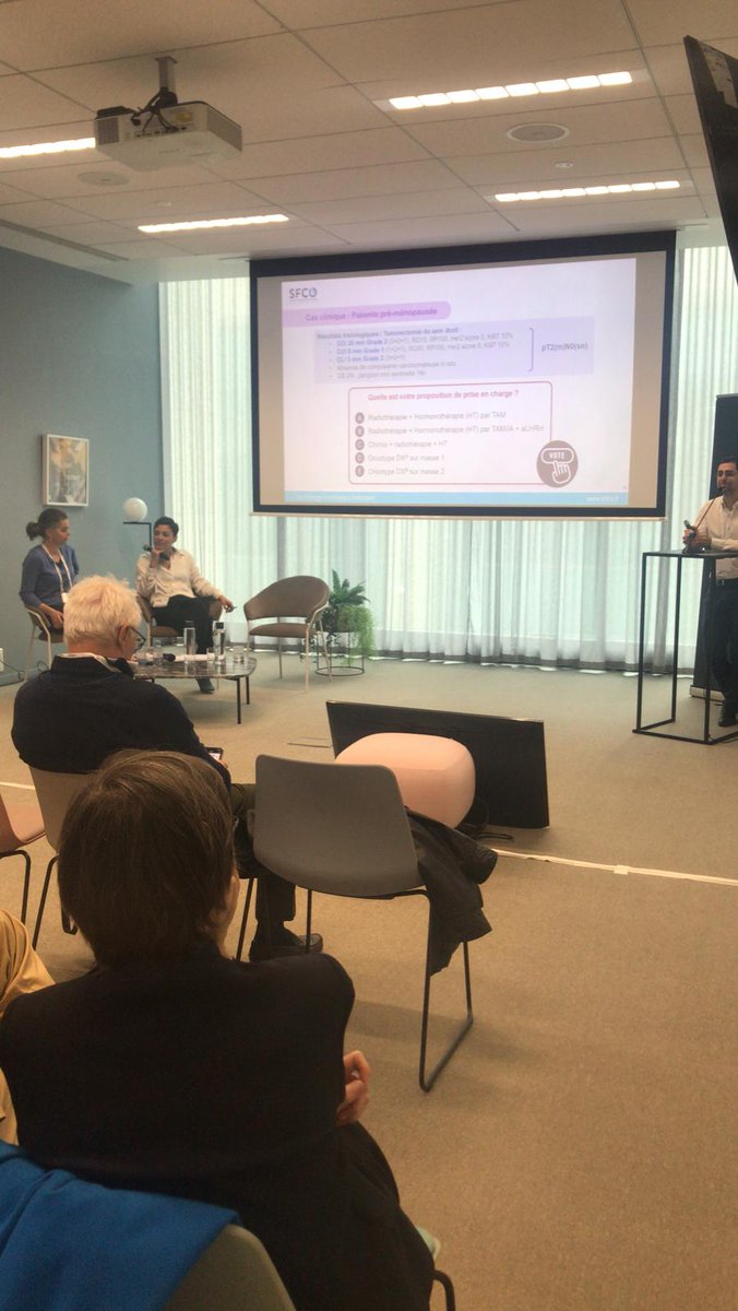 SFCOnco's tweet photo. En direct des 4 premiers symposia de la journée !

Venez échanger avec nos experts et nos sponsors !

#SFCO2023 #oncologie #gynecologie #onco #cancero https://t.co/msVa9z9a5M