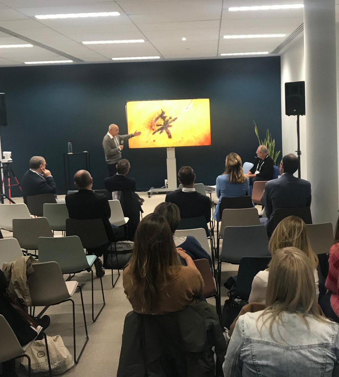 SFCOnco's tweet photo. En direct des 4 premiers symposia de la journée !

Venez échanger avec nos experts et nos sponsors !

#SFCO2023 #oncologie #gynecologie #onco #cancero https://t.co/msVa9z9a5M