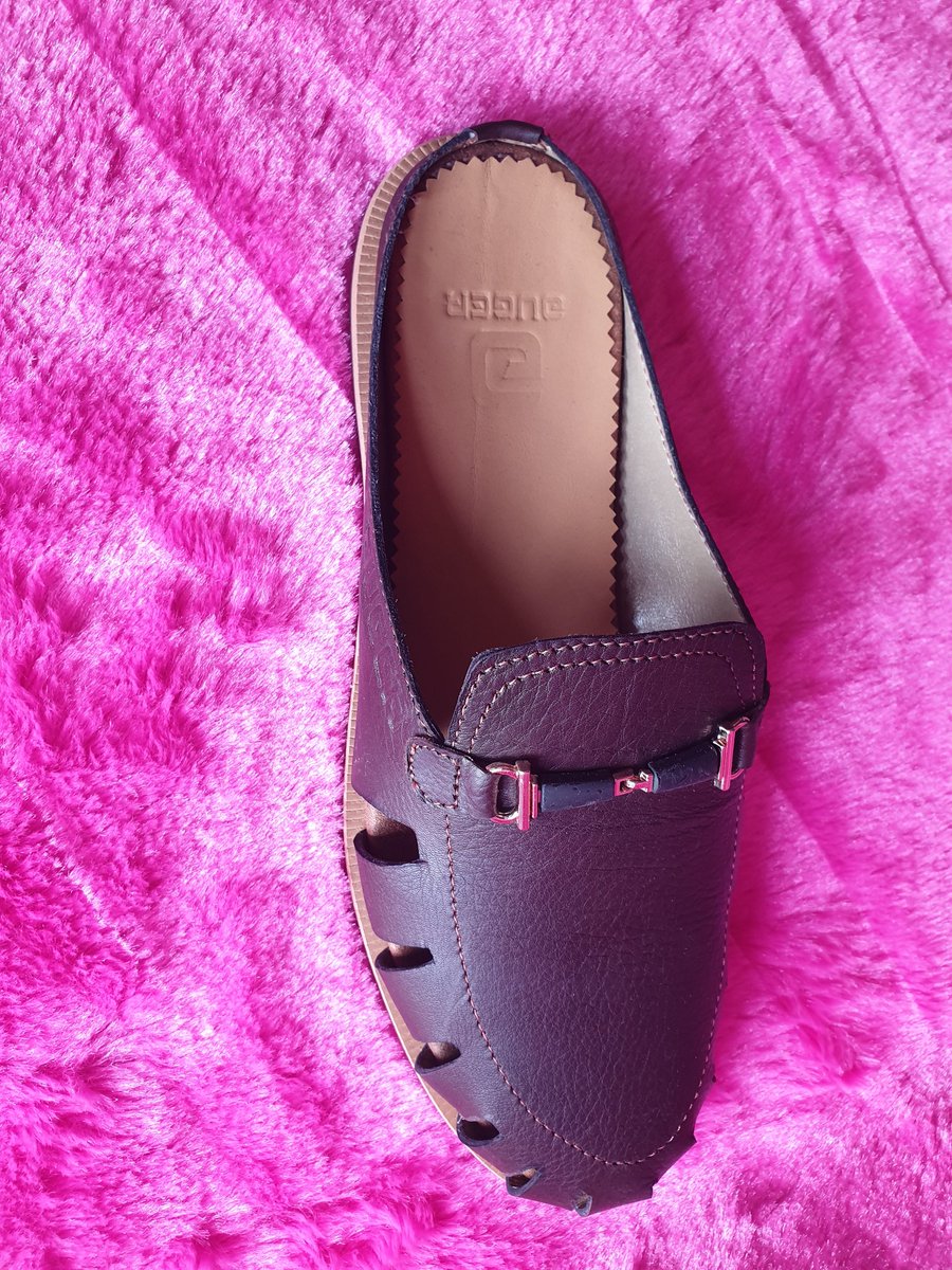 augercreative's tweet photo. Bespoke Handmade basket half shoe made with leather of different colour and available in size 42, 43, 44.
#idandoings
#creativityfound
#Africabrand
#augercreative https://t.co/j7EPHjz66b