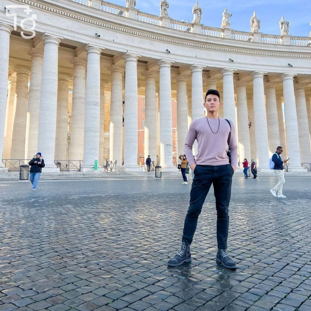 Travel Gay tweet media