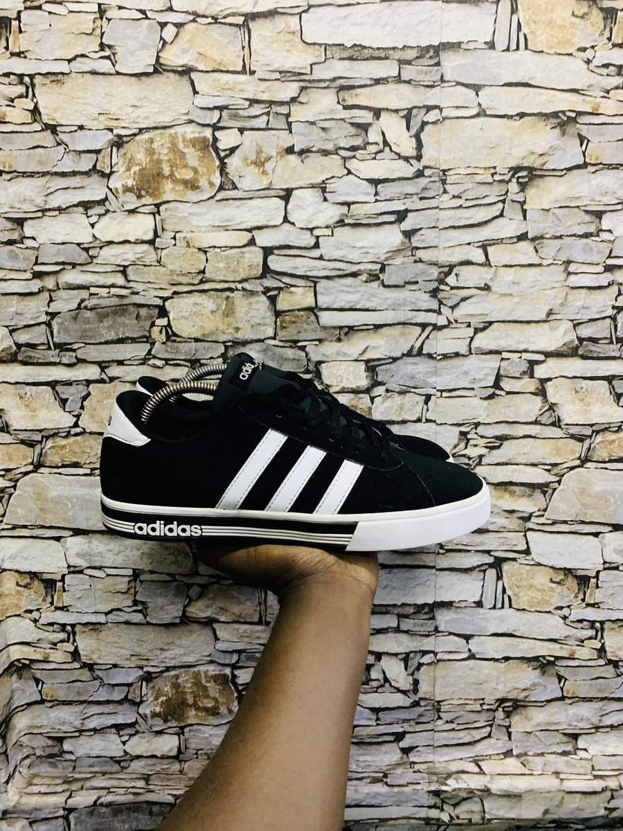 adidas aw4575
