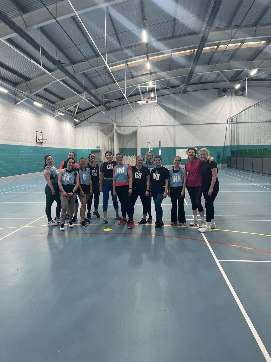 Great session at Liverpool college last night with the gang 🙌🏽🫶🏽
Want to get Back to Netball ? Drop me a message for more info 📩 #backtonetball #merseyside #englandnetball