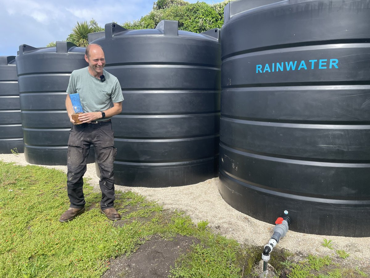 tevicornwall's tweet photo. Filming best practice @Hillsidebryher winner of the Growing Greener: Food &amp; Farming award #CSA 2022 https://t.co/3IU3dnDc12