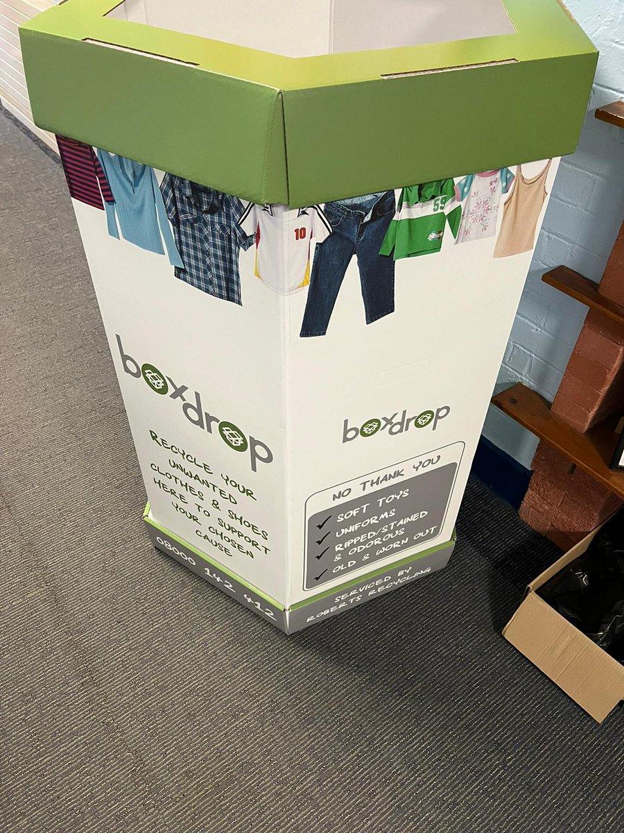 Our lovely fundraising box has just been installed.🥳

Our team wishes @CadlePrimary the best of luck with its fundraiser.🙌🫶

#schoolfundraising #fundraising #recyclingforkids #recycleclothes