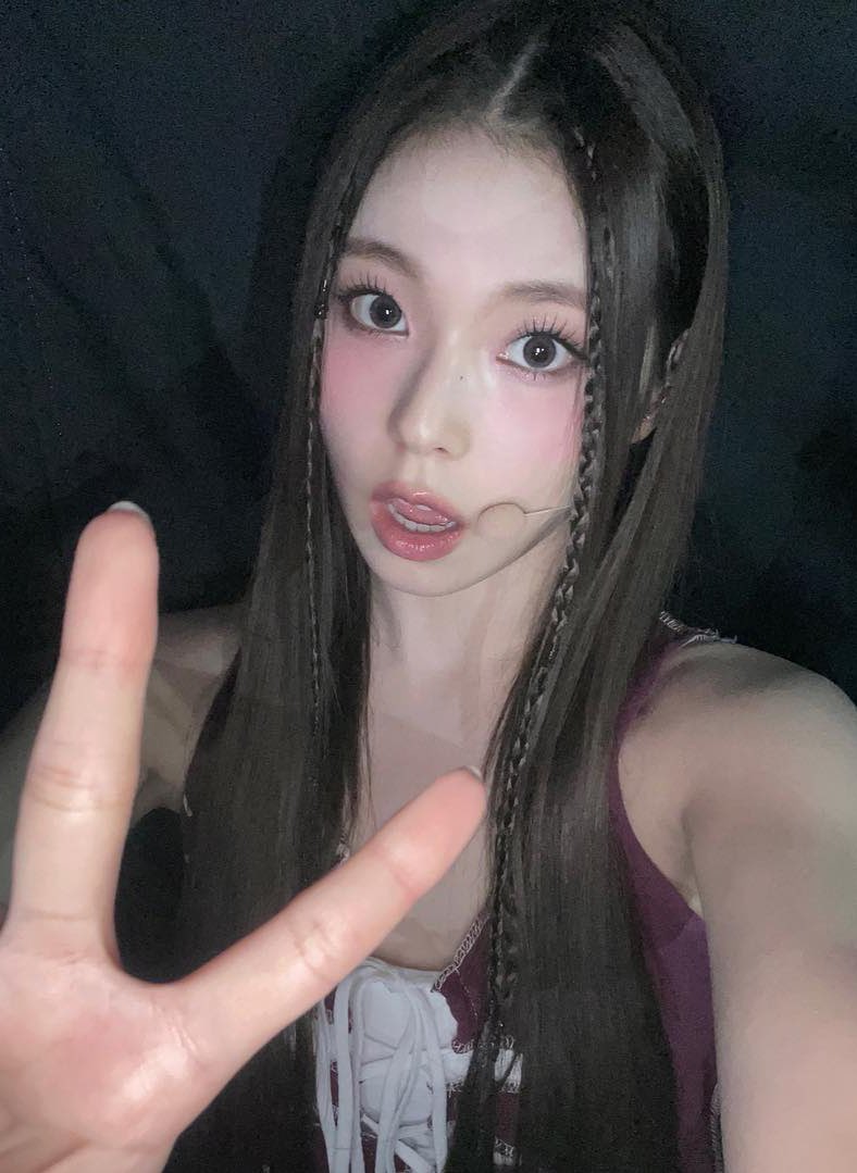on-twitter-prettiest-girl-ever