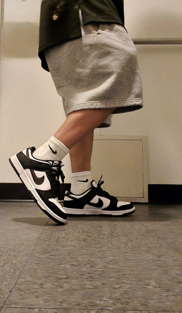 MARKM254's tweet image. #kotd 
#pandadunks 
#wearyourshoes 
#snkrsliveheatingup 
@TheReal_JMillz_ 
#JMillzChallenge