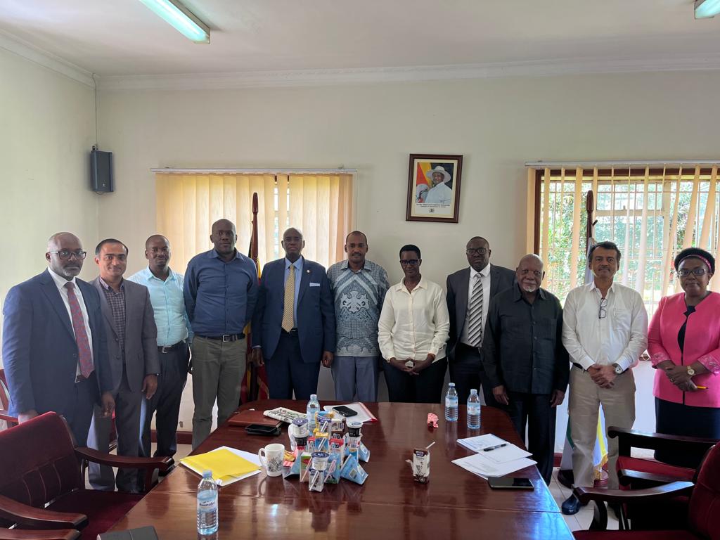 FrankTumwebazek's tweet photo. With my Colleague @DrRwamiramaBK , we had a discussion with some of the leading dairy processors & exporters to try & resolve challenges in the dairy value chain.  Target is to improve quality of diary products & stabilize farm gate price a farmer gets. The dialogue continues next week in mbarara with farmers, traders & processors.