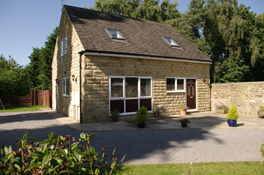 Just like that we are in May with another school holiday and bank holiday around the corner. With the promise of warmer weather coming why not make plans to visit the Yorkshire Dales and enjoy all it has to offer. Visit countryhideaways.co.uk to book mailchi.mp/countryhideawa…