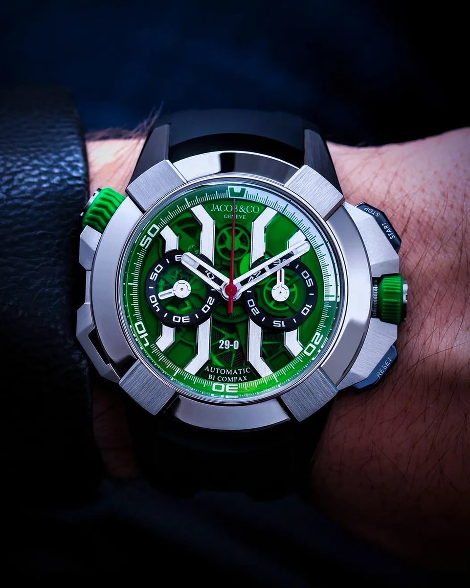 WORLDTIMER_'s tweet photo. Jacob & Co Epic X Chrono Khabib EC323.20.AB.AB.A (Retail:US$29,000)
Limited Edition of 100 Pieces Only!!
Lowest Price Guaranteed: https://t.co/0TCDI6AD5h
#jacobandcoepicx #VacheronConstantin #iwcWatch #GlashutteOriginal #jaegerlecoultre #zenithWatches #hauteHorology #cartier https://t.co/SCUgGAdJQD