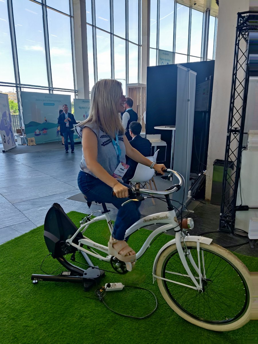 Imma86's tweet photo. Mi km solidario del reto #reumafit para @ligareuma. El ejercicio físico como parte fundamental de la vida!! @gte_ser @ReumatologiaMT #infereucat https://t.co/FHKFDmFAQt