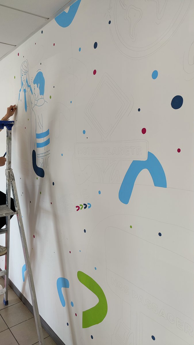 KeolisNord's tweet photo. La fresque basée sur les 4 piliers du projet d'entreprise #KeolisWay est terminée! Elle permet une communication visuelle à l'entrée de nos locaux. Des éléments clés seront ajoutés pour renforcer la communication interne et guider les employés dans la vision de l'entreprise. https://t.co/qteZiFCTKc