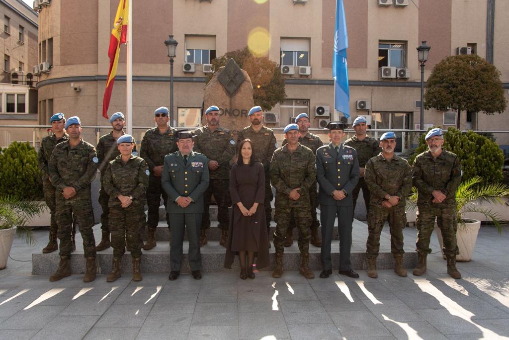 Guardia Civil (@guardiacivil) on Twitter photo La directora general, <a href="/MercedesDS21/">Mercedes González</a>, ha despedido al contingente de <a href="/guardiacivil/">Guardia Civil</a> que se incorpora a la misión #UNIFIL de la <a href="/ONU_es/">Naciones Unidas</a>
En los últimos 10 años, 300 guardias civiles han participado en esta misión.
<a href="/UN/">United Nations</a> <a href="/UNIFIL_/">UNIFIL</a> La directora general, <a href="/MercedesDS21/">Mercedes González</a>, ha despedido al contingente de <a href="/guardiacivil/">Guardia Civil</a> que se incorpora a la misión #UNIFIL de la <a href="/ONU_es/">Naciones Unidas</a>
En los últimos 10 años, 300 guardias civiles han participado en esta misión.
<a href="/UN/">United Nations</a> <a href="/UNIFIL_/">UNIFIL</a>