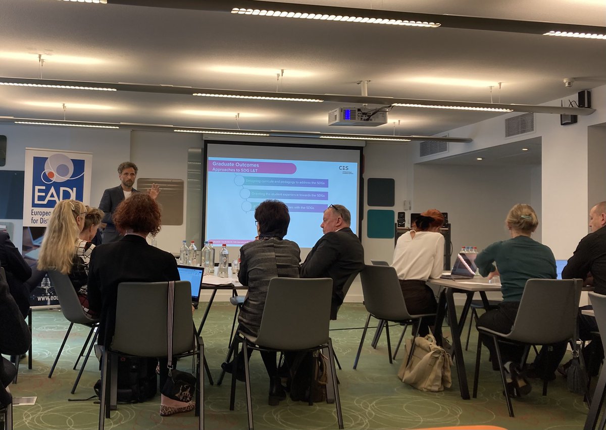 Mooka_Media's tweet photo. Two good sessions to kick off the #EADL conference in Brussels on the theme of education, flexibility and sustainability - first Tim Breitbarth and next Gilly Salmon. #learningdesign #distancelearning https://t.co/K2HfYlv3rL