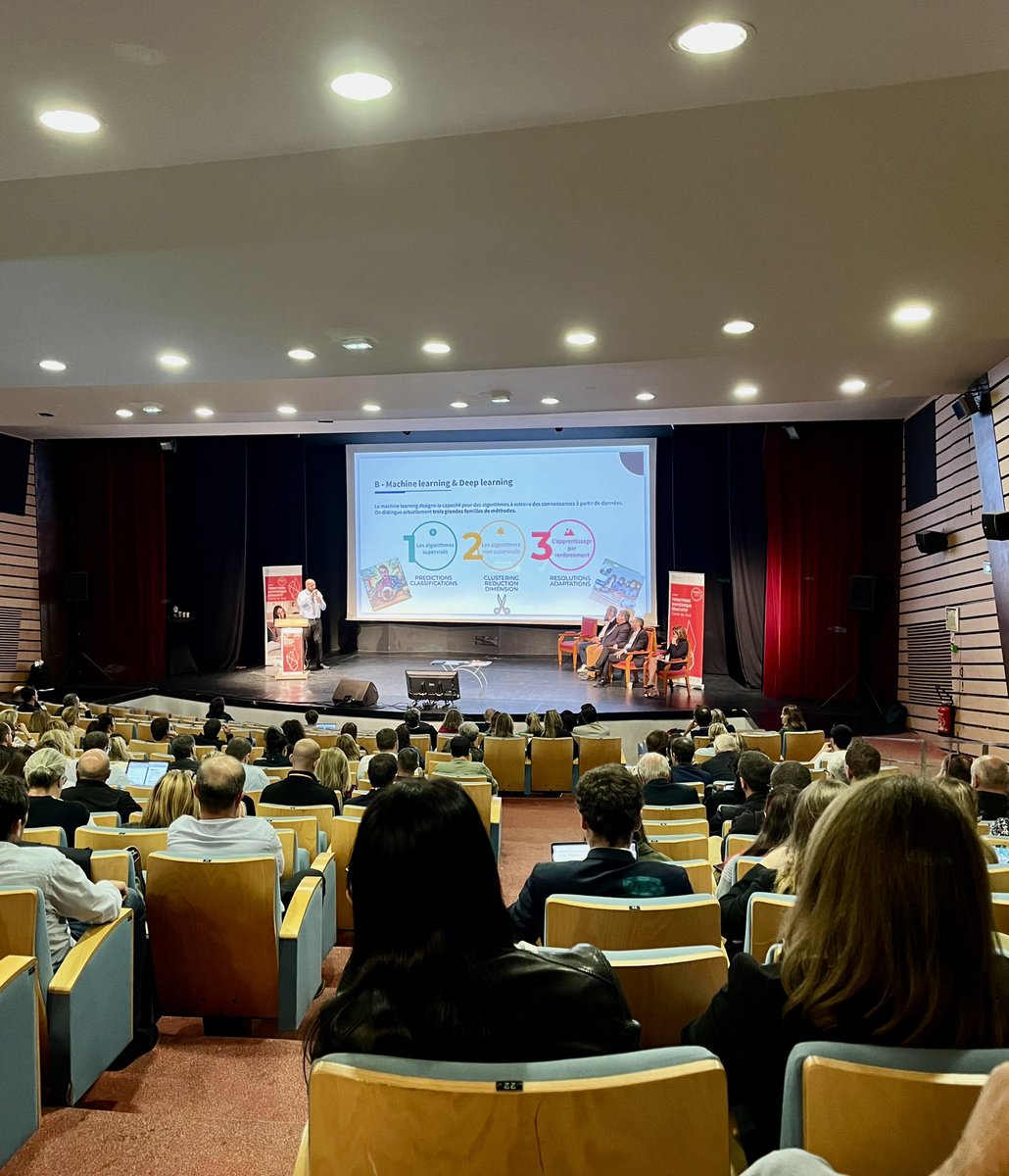 🧑🏻‍🏫 Cunferenza di Bastien Poggi nantu à l’intelligenze artificiale à u seminariu #TNE2A di l’<a href="/accorse/">Académie de Corse</a> 🤖

Conférence « les intelligences artificielles, de nouveaux joueurs dans la partie », présentée par Bastien Poggi directeur adjoint de l’INSPÉ, pour le séminaire TNE