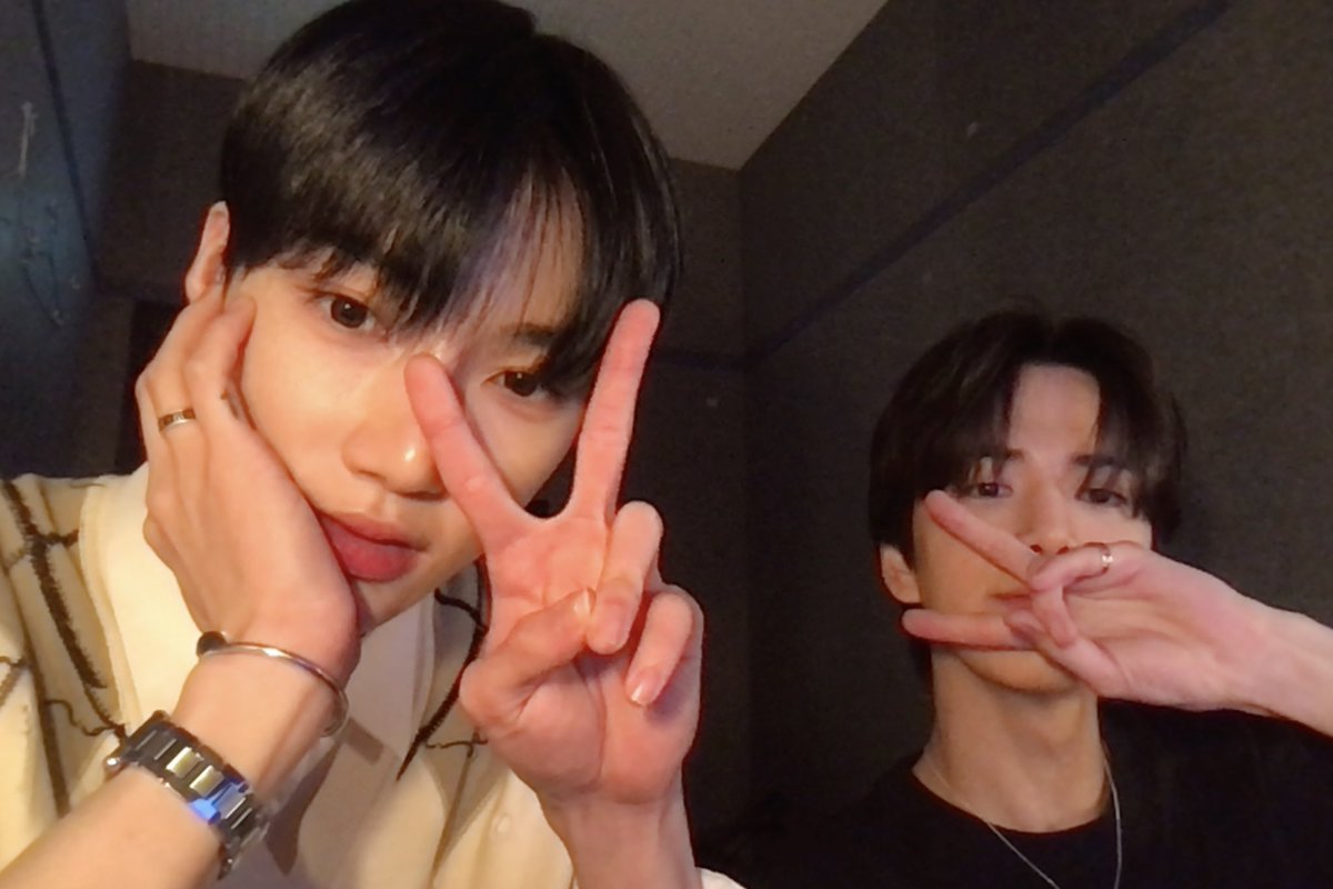 WE_THE_BOYZ's tweet photo. 💚💚🖤🖤
#NewShot https://t.co/LQaNQFus6x