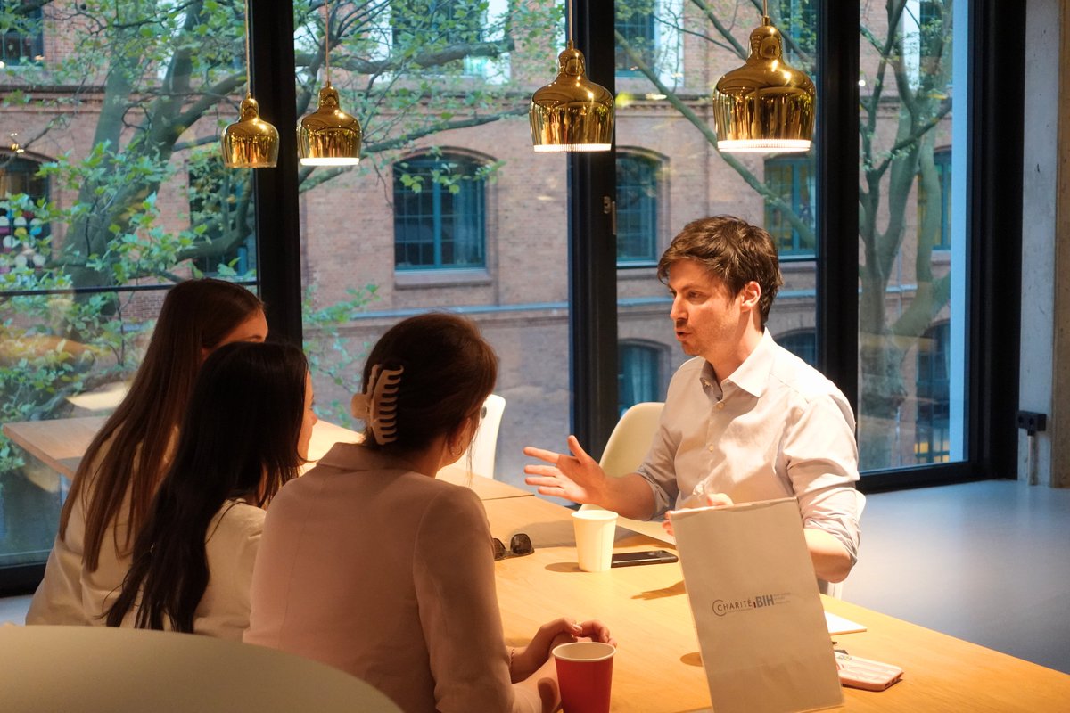 Earlybird VC (@earlybirdvc) on Twitter photo 🤖Our #DHCHBerlin yesterday explored #AI's impact on #Healthcare in a vibrant #networking event cohosted by <a href="/AWSstartups/">AWS Startups</a>, <a href="/BIH_Innovation/">Charité BIH Innovation</a> <a href="/ChariteBerlin/">Charité - Universitätsmedizin Berlin</a>, <a href="/aicampusberlin/">AI Campus Berlin</a>, and <a href="/GEHealthCare/">GE HealthCare</a>.
🇬🇧Stay tuned for #DHCHLondon on May 24th!
👉Register at bit.ly/419kOHW 🤖Our #DHCHBerlin yesterday explored #AI's impact on #Healthcare in a vibrant #networking event cohosted by <a href="/AWSstartups/">AWS Startups</a>, <a href="/BIH_Innovation/">Charité BIH Innovation</a> <a href="/ChariteBerlin/">Charité - Universitätsmedizin Berlin</a>, <a href="/aicampusberlin/">AI Campus Berlin</a>, and <a href="/GEHealthCare/">GE HealthCare</a>.
🇬🇧Stay tuned for #DHCHLondon on May 24th!
👉Register at bit.ly/419kOHW