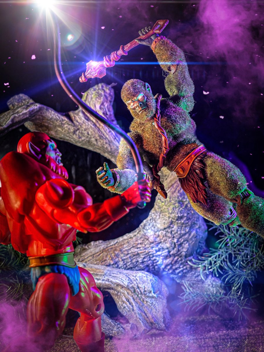 FACE OFF!!!

 #MOTU #MOTUClassics #Beastman #MossMan #Mattel #Super7 #MastersoftheUniverse #MastersoftheUniverseClassics #ACTIONFIGURES #ActionFigurePhotography #toyphotography 

@MastersOfficial @Mattel @super7store