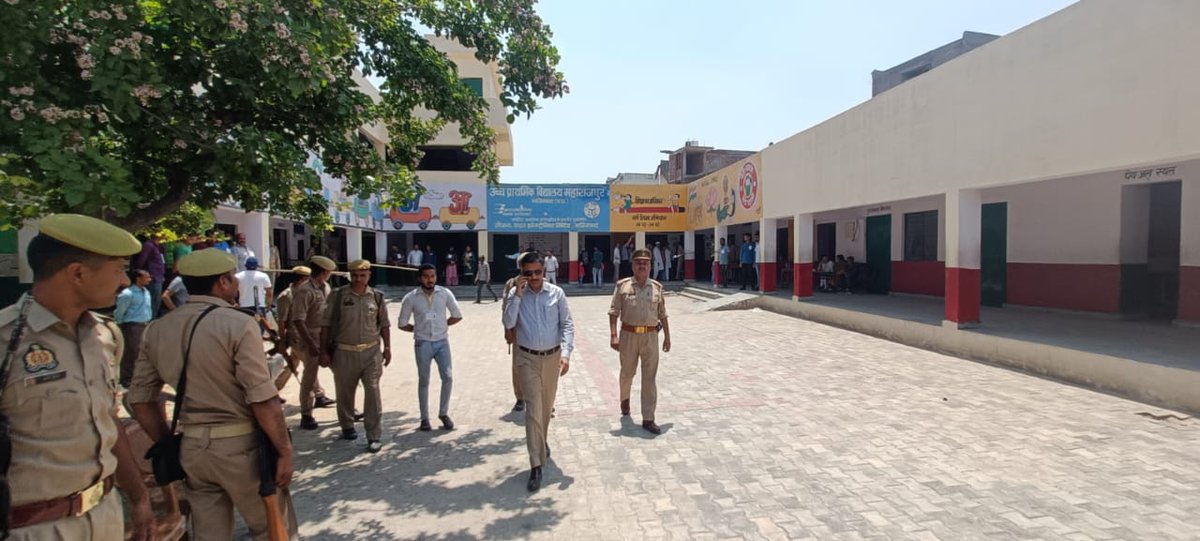 DM Ghaziabad tweet media