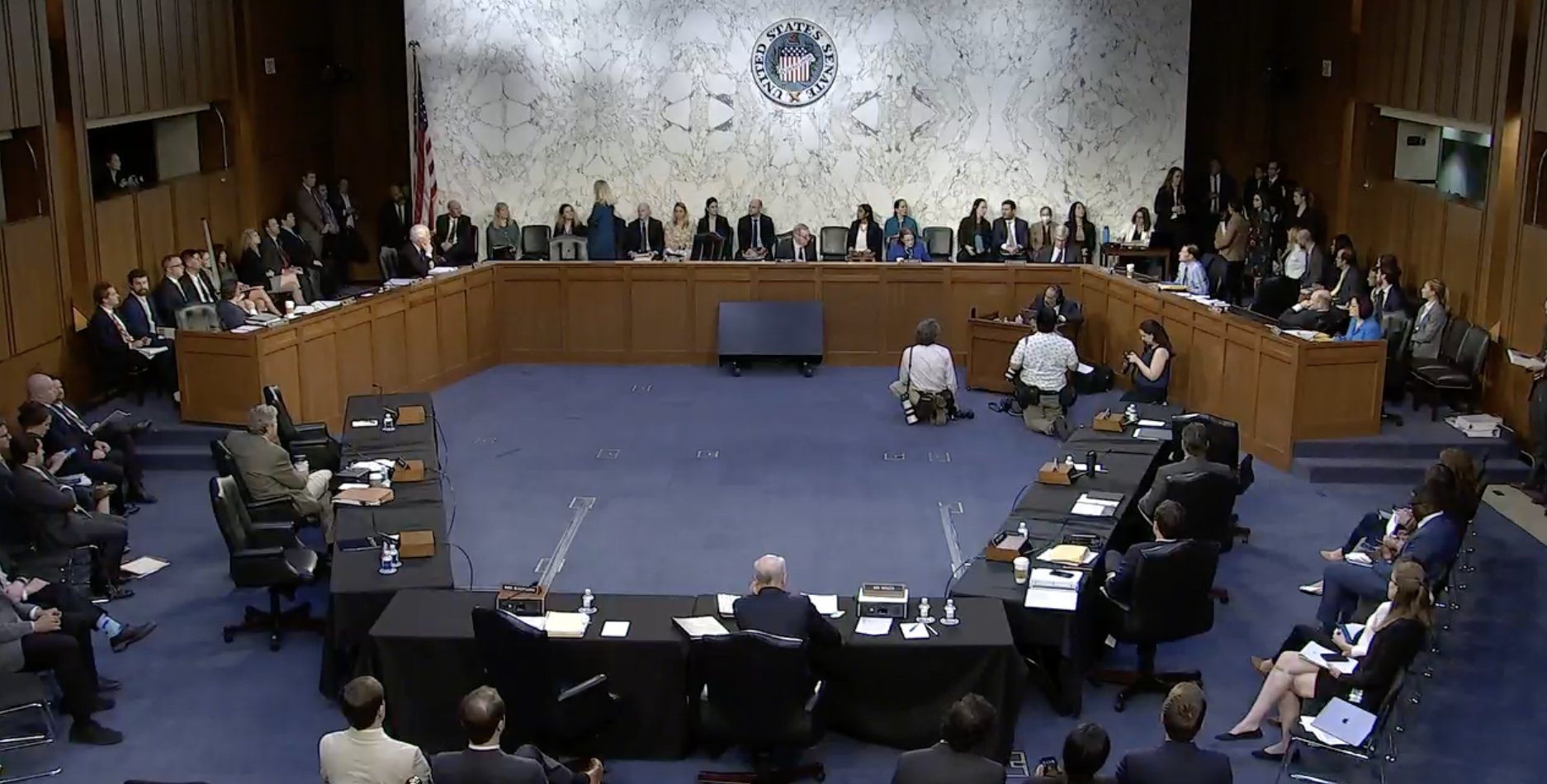 Chris Geidner on Twitter "Sen. Dianne Feinstein is back in the Senate