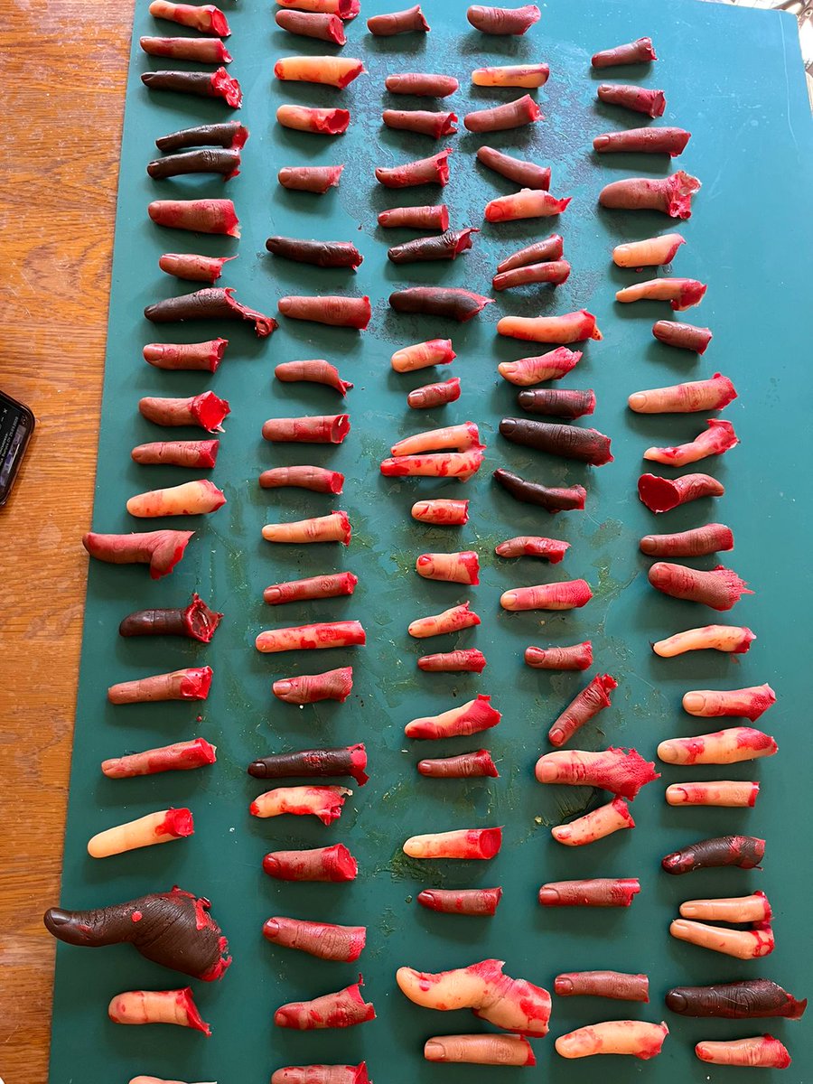 Multimedic's tweet photo. Creating fake fingers for Mass Casualty Training and the Control Bleeding course.

#theapprenticedoctor #BehindtheScenes #medicaltraining https://t.co/RX3zx36Nhz