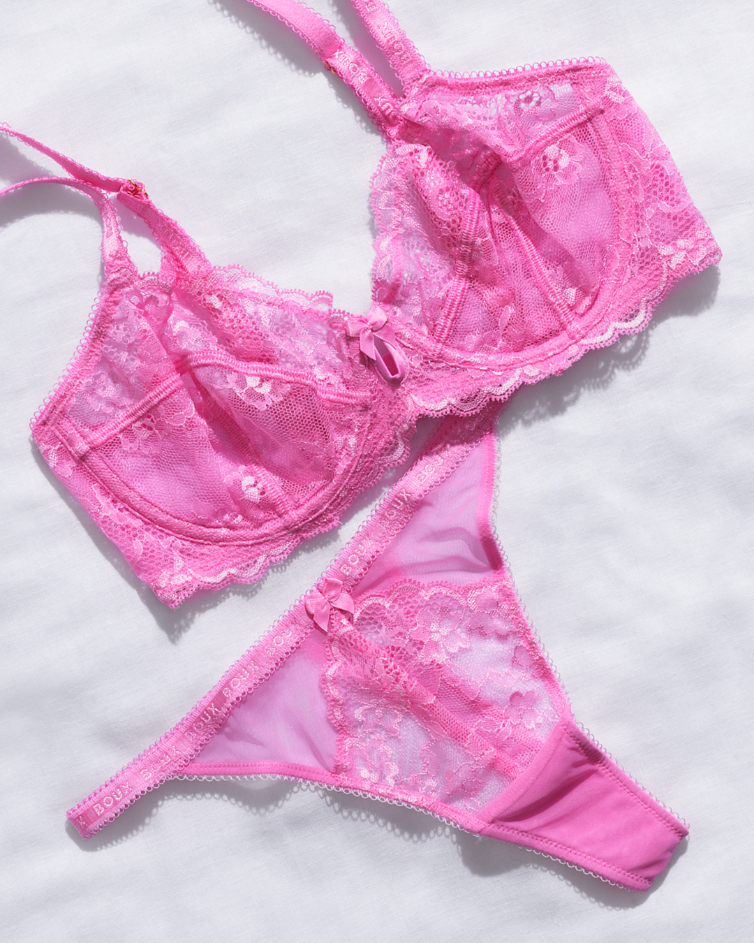 Boux Avenue on X: Game-changing details... 💗⚡ Bouxs first unlined lace  bra ✔️ Goes up to G cup ✔️ Power Mesh wings for enhanced support ✔️  Available in 4 bold summer shades