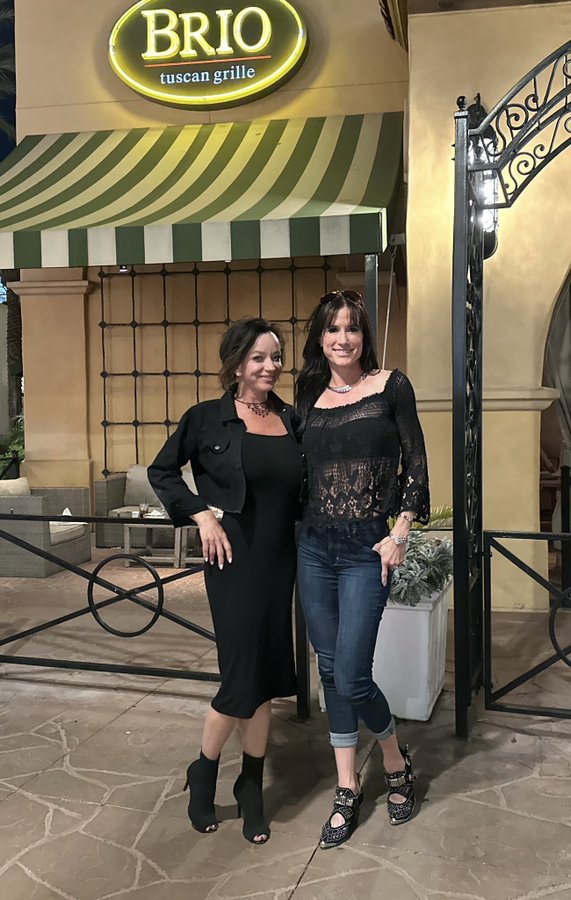 Rachel Aziani on Twitter: "Love her! 🤗Always lots of laughs and good times with @WickedYummy1"