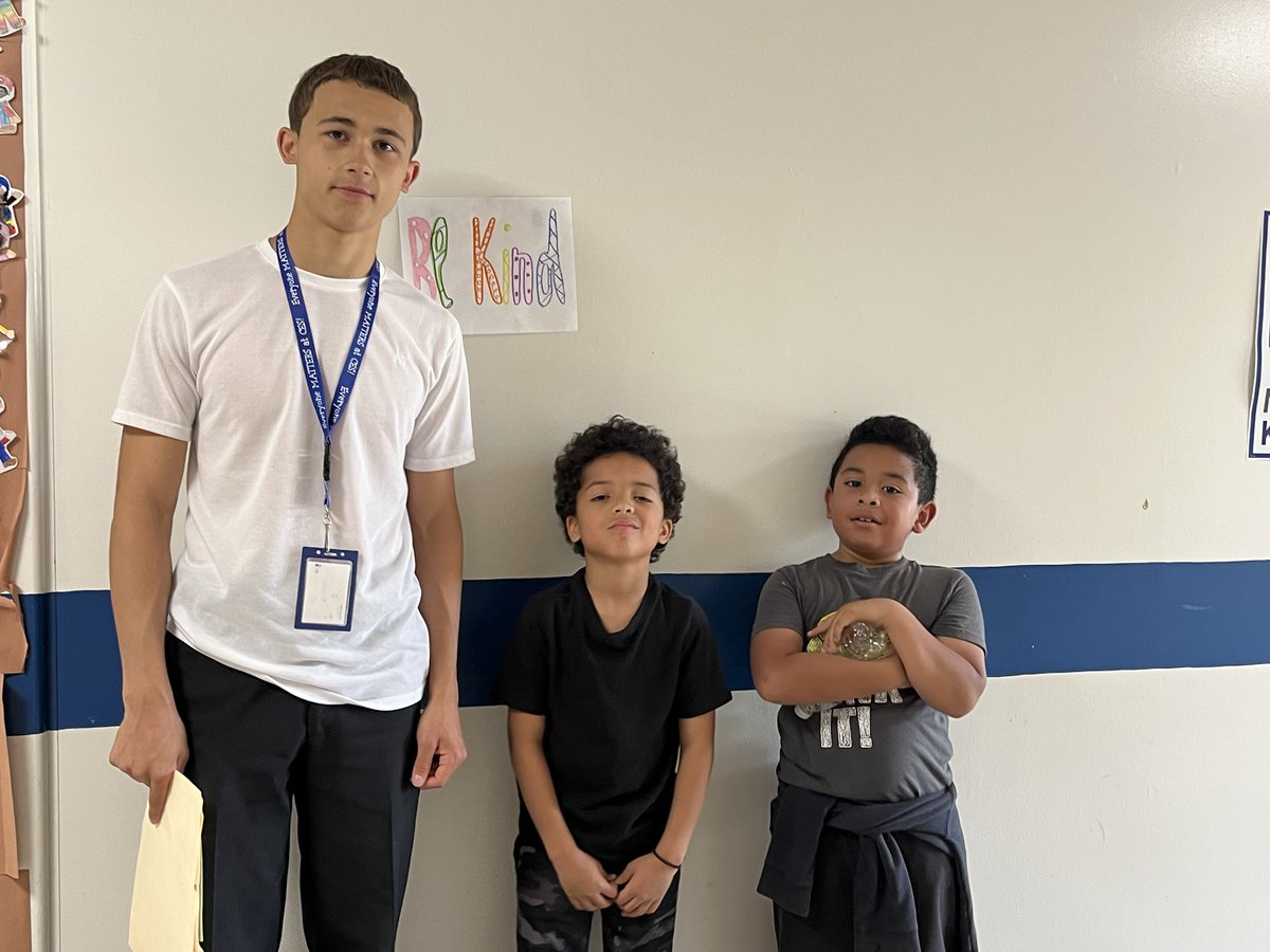 CES__Principal's tweet photo. CHS mentors meeting with mentees to discuss progress on goals students have set. We appreciate our CHS mentors and wish the seniors best of luck! https://t.co/3zuJWaJaqL