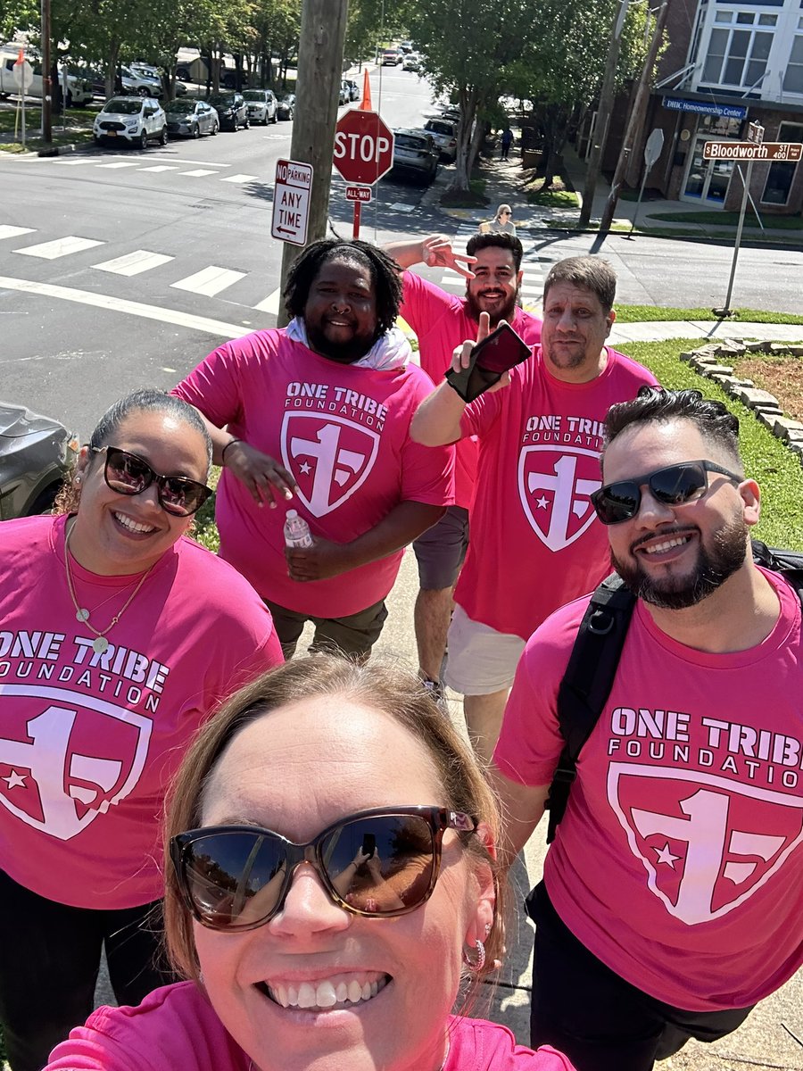 felicityjames55's tweet photo. Carry the Load walk in Raleigh, NC. One Tribe Foundation! SMRA + T100 + Express Stores come together! 💪🏼 @TMobile #MilitaryAppreciationMonth 🇺🇸🫡 https://t.co/56thbingQA