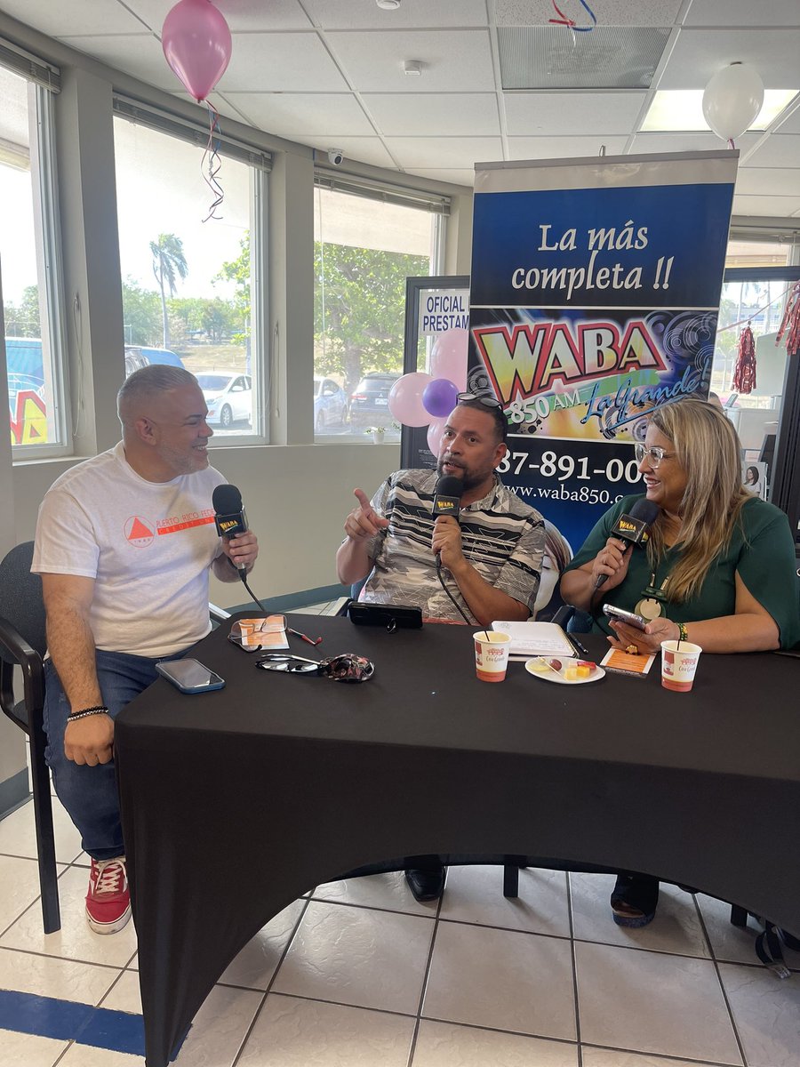 prfcu's tweet photo. ¡Transmisión en vivo desde nuestra sucursal de Aguadilla por Waba La Grande 850 AM! https://t.co/T5cLRJflCr