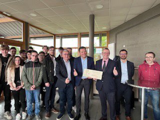 Une journée ordinaire aux lycées Albert Londres: inauguration de la buvette du stade Jean Moulin à Cusset
#projets#partenariat