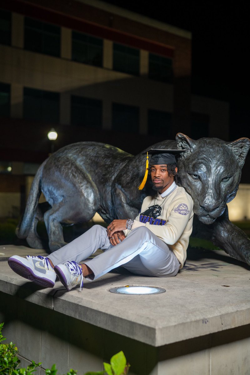 • May 13, 2023 8:30am 
• BS in Chemistry, Concentrated in Forensic Chemistry 🧑🏽‍🔬
• Dean Honor Roll 
• Masters Loading …
#pvamugrad #pvgradswag
📸 - @therealrodrigoo