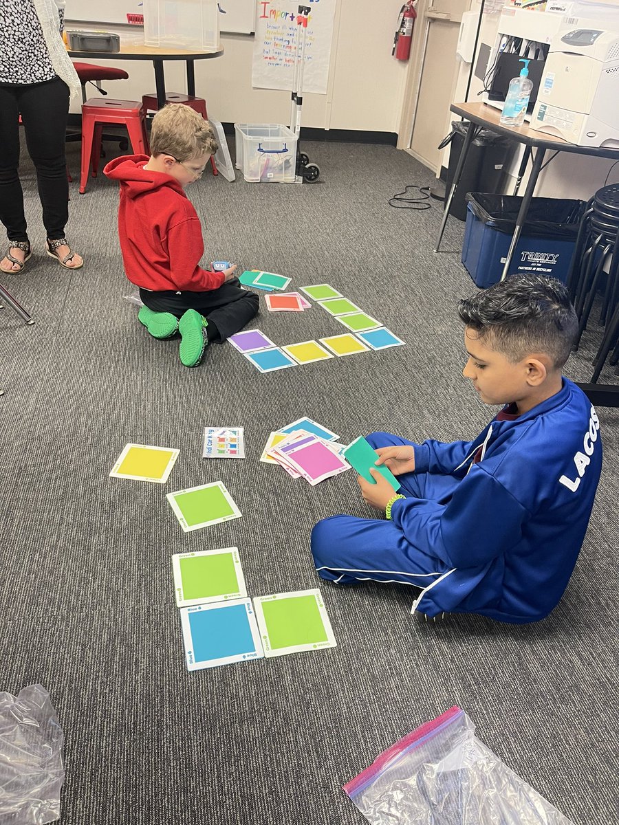 melony_stevens's tweet photo. Thank you @CKelly_EdTech for coming to an Indi Coding Lesson with our @jonesrisd students! @GTRockwall  @Rockwall_ITS @rockwallschools https://t.co/YYUYXAzTk2