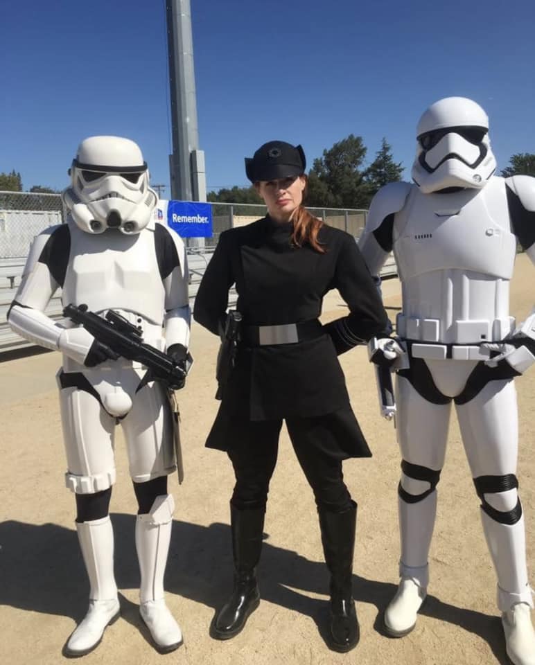 501stIOC's tweet photo. Empires may rise and fall but our goal stays the same: bring peace to the galaxy!

TK 5997, ID 66016 and TK 21999 from the Central California Garrison.

#501st #501stLegion #StarWars #FirstOrderOfficer #IOC #stormtroopers #DutyHonorEmpire #BadGuysDoingGood #BadGirlsDoingGreat https://t.co/LDNkdQ05d3