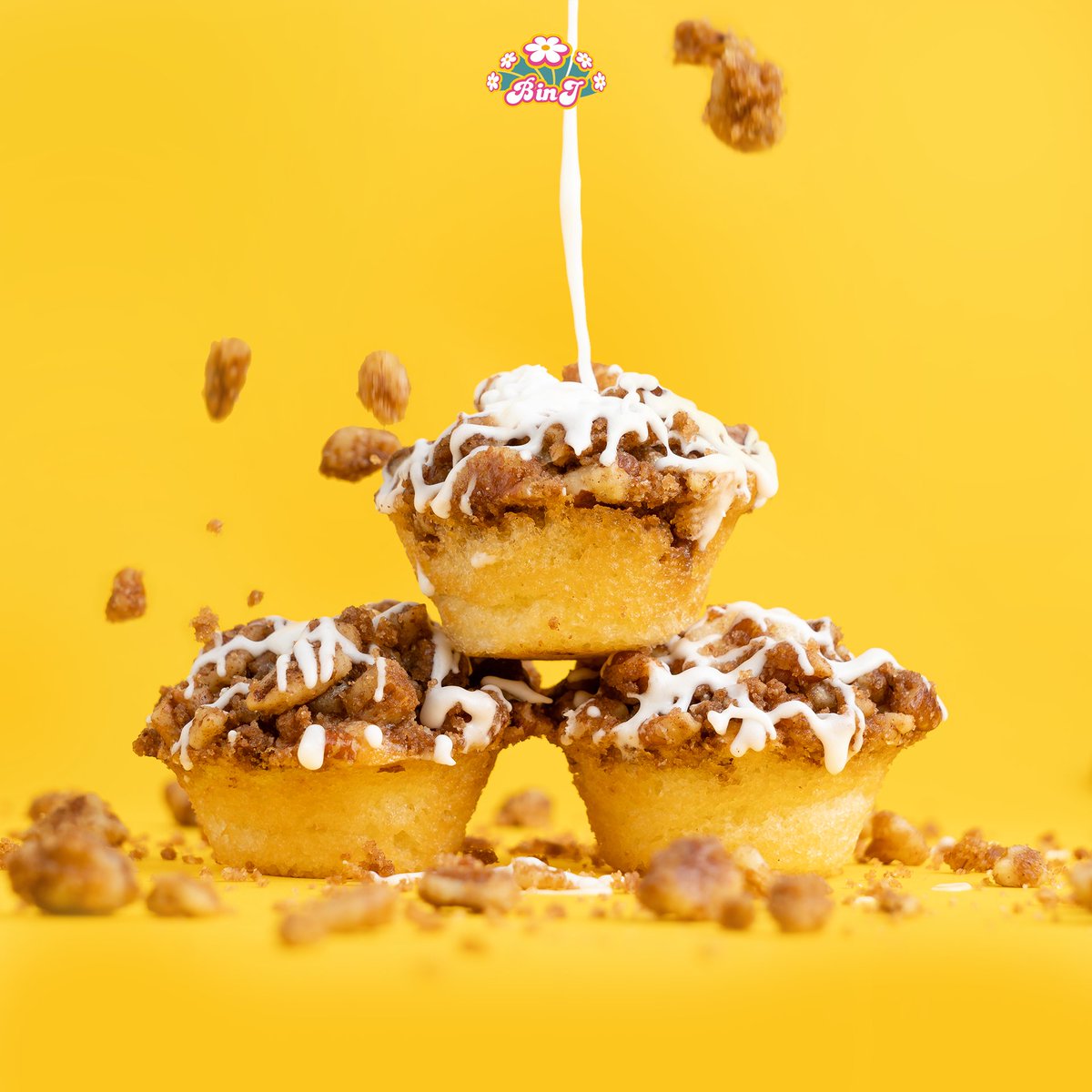 bakedinjeddah's tweet photo. Mini Pecan Cake is a gift of love to yourself
بالخمسة لأن وحدة ماتكفي 👀

.
.
.

#جدة #الرياض #كوكيز #نوتيلا #لذيذ #مخبوز #بيكان
#السعودية
#jeddah #riyadh #cookies #nutella #yummy #baked #pecan #saud https://t.co/ZeXpNWNT1F