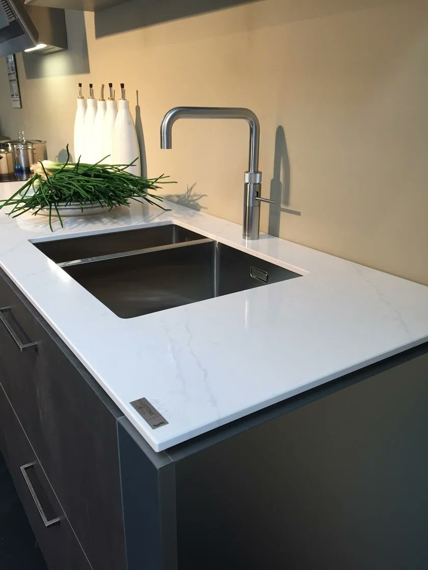 SilestoneWrktop's tweet photo. At Silestone Kitchen Worktops, we have wide range of colours and textures to complement any kitchen. The beautiful properties of the Silestone kitchen worktops make it an ideal choice for creating a tranquil kitchen. 
#silestone #kitchen #kitchenworktops #kitchencountertops https://t.co/7sS7nqKN1D