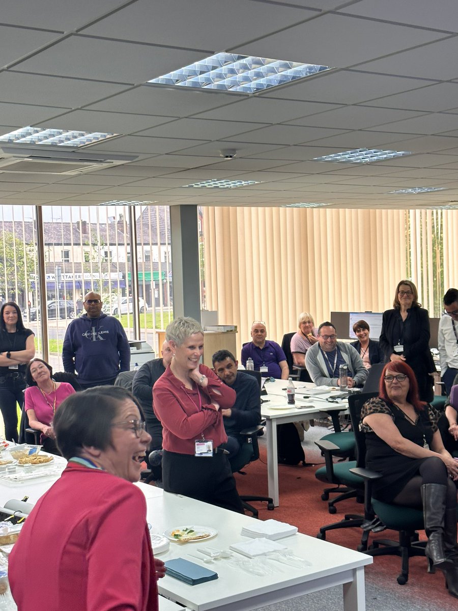 Steven_fry1's tweet photo. @Debbie_B23 farewell from the Service Reform directorate! It is truly the end of an era! 

Your vision, dedication and most of all your compassionate leadership have been inspirational to us all.  #ServiceReform #EndofAnEra https://t.co/i2nUzzNRU3